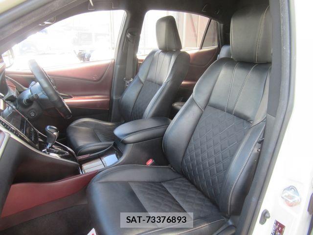 Toyota HARRIER 2017-12 8366114-8
