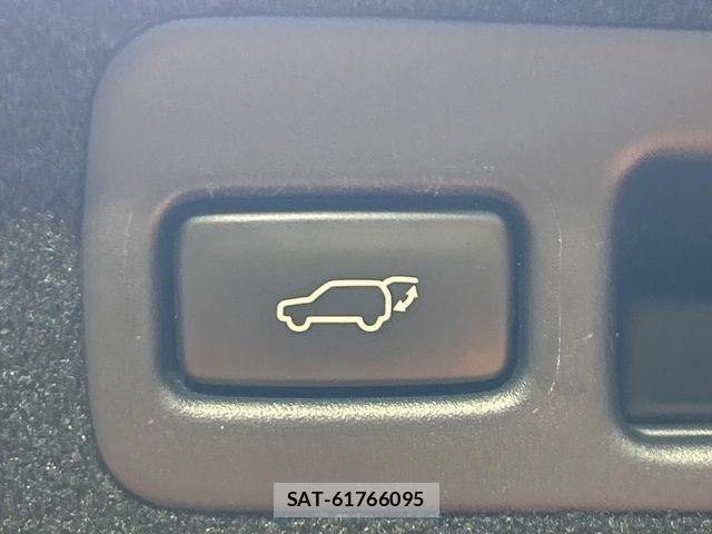 Toyota HARRIER 2018-01 8366109-5