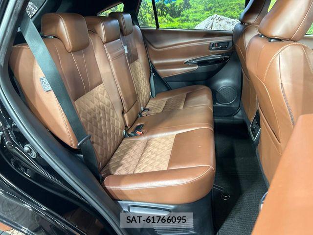 Toyota HARRIER 2018-01 8366109-8