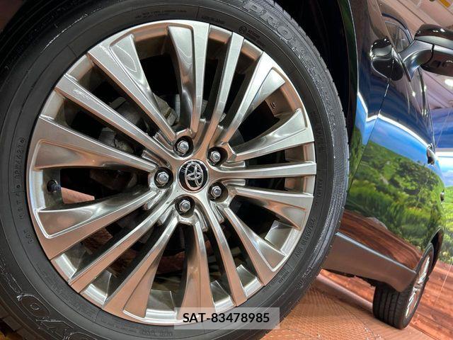 Toyota HARRIER 2023-11 8366086-12
