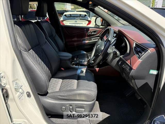 Toyota HARRIER 2019-09 8371699-15