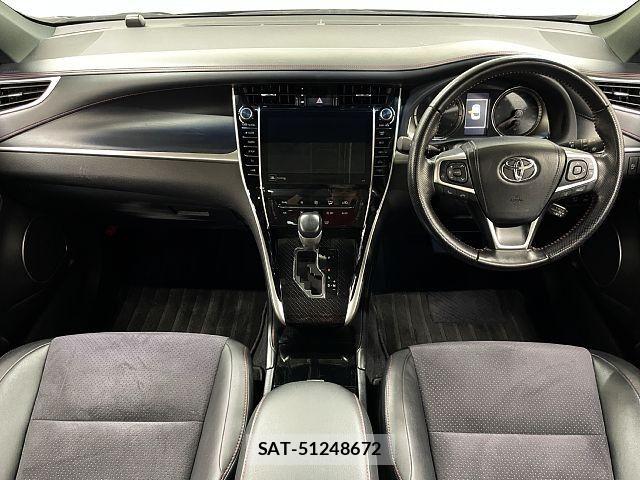 Toyota HARRIER 2017-11 8371701-1