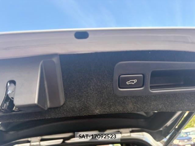 Toyota HARRIER 2018-09 8371698-9