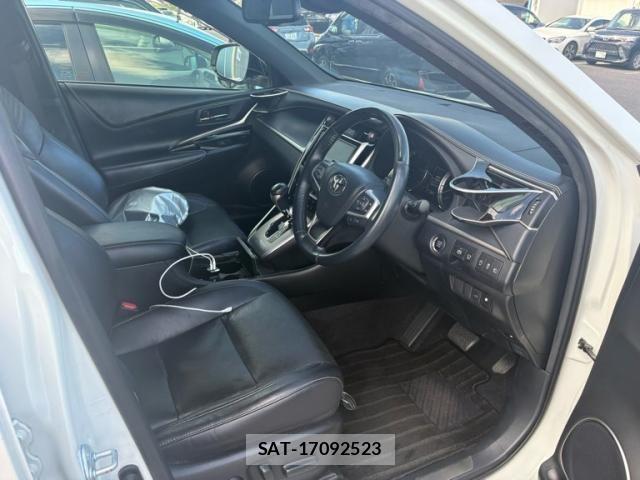 Toyota HARRIER 2018-09 8371698-11