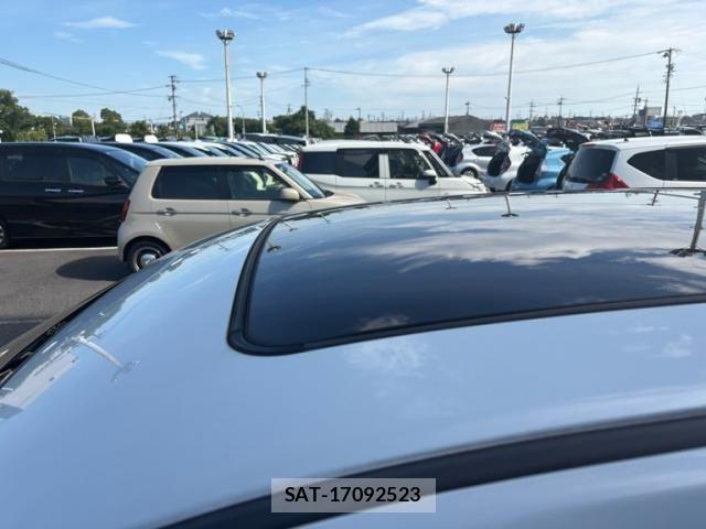 Toyota HARRIER 2018-09 8371698-25