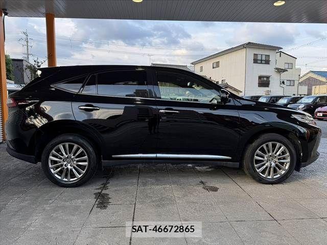 Toyota HARRIER 2019-06 8412660-10