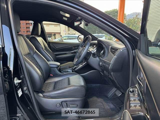 Toyota HARRIER 2019-06 8412660-15