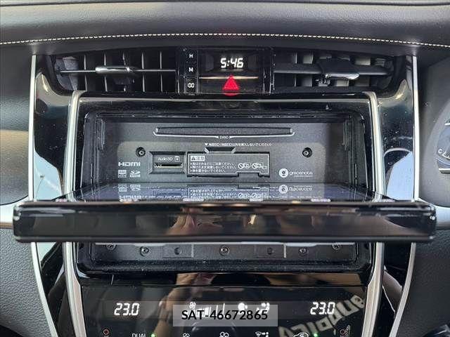 Toyota HARRIER 2019-06 8412660-24
