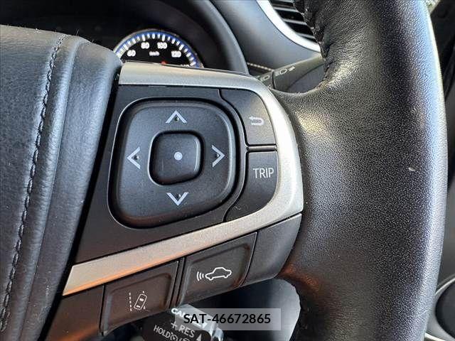 Toyota HARRIER 2019-06 8412660-27