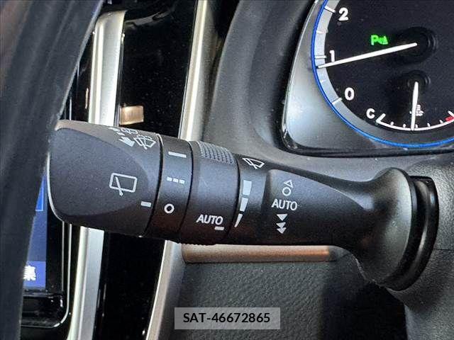 Toyota HARRIER 2019-06 8412660-29