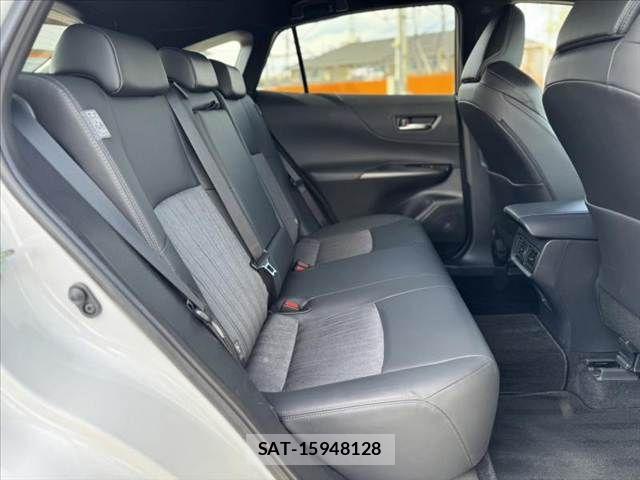 Toyota HARRIER 2024-03 8412656-18