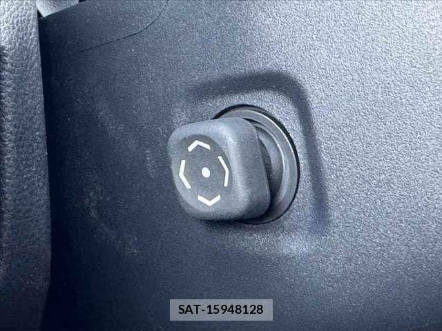 Toyota HARRIER 2024-03 8412656-28