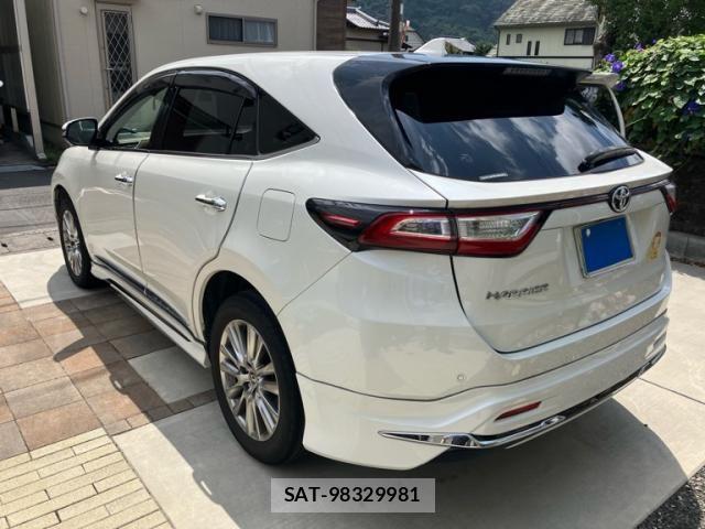 Toyota HARRIER 2018-09 8412666-11