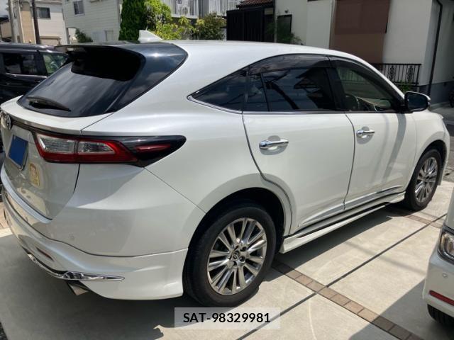 Toyota HARRIER 2018-09 8412666-12