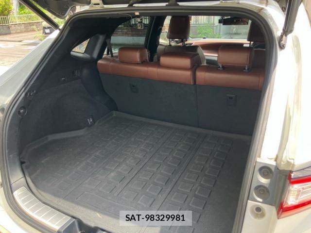 Toyota HARRIER 2018-09 8412666-13