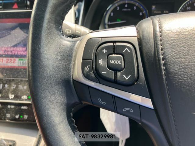 Toyota HARRIER 2018-09 8412666-22