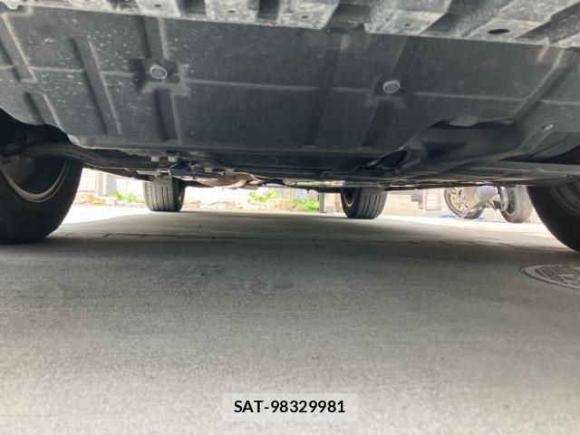 Toyota HARRIER 2018-09 8412666-6
