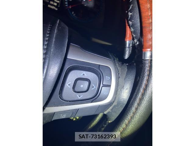 Toyota HARRIER 2017-03 8412668-17