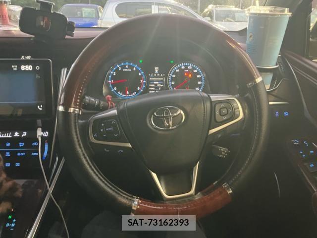 Toyota HARRIER 2017-03 8412668-20