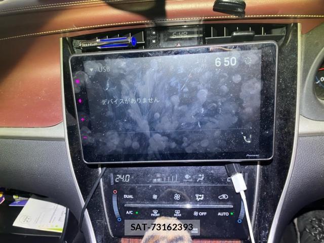 Toyota HARRIER 2017-03 8412668-22