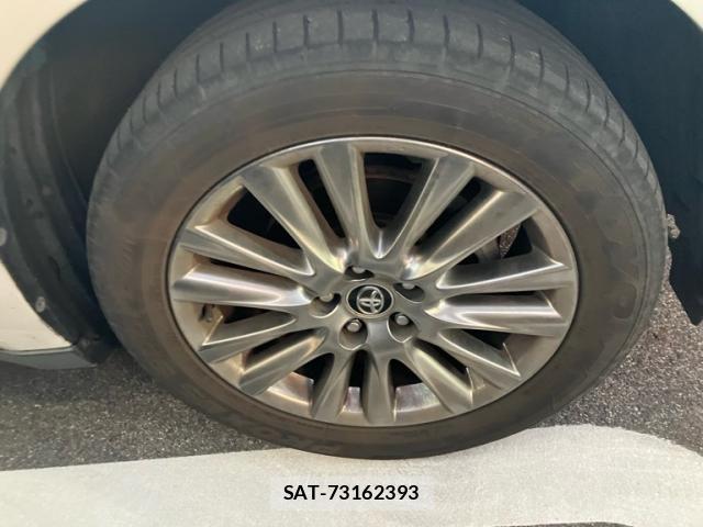 Toyota HARRIER 2017-03 8412668-4