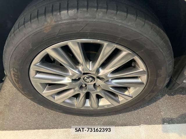 Toyota HARRIER 2017-03 8412668-7