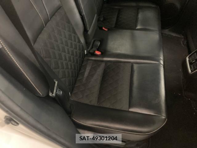 Toyota HARRIER 2019-10 8412665-10