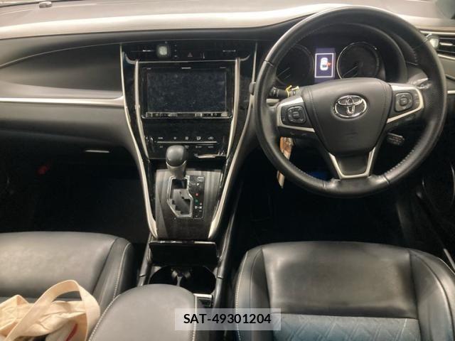 Toyota HARRIER 2019-10 8412665-8