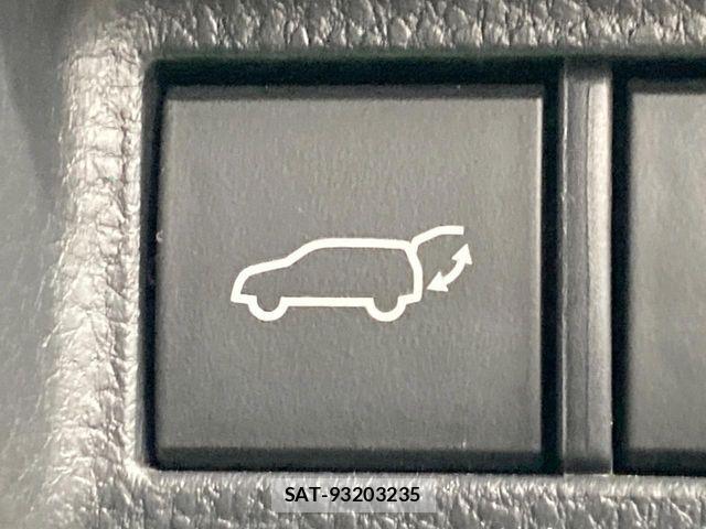 Toyota HARRIER 2020-09 8438173-5