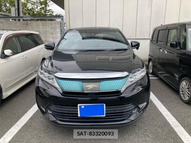 Toyota HARRIER 2017-12 8438180-0