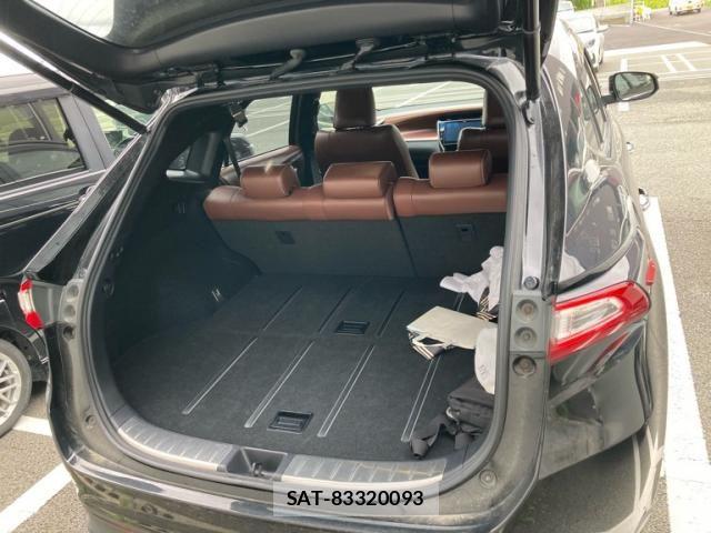 Toyota HARRIER 2017-12 8438180-5