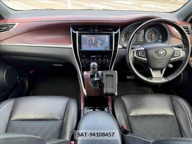 Toyota HARRIER 2016-03 8457111-1