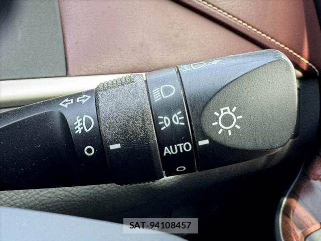Toyota HARRIER 2016-03 8457111-23