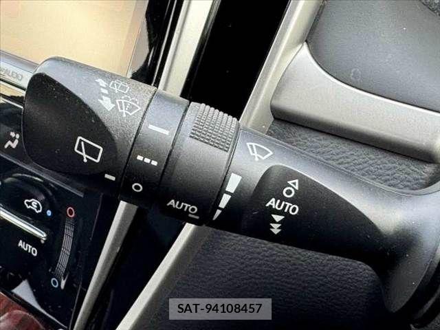 Toyota HARRIER 2016-03 8457111-24
