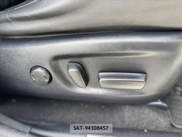 Toyota HARRIER 2016-03 8457111-29
