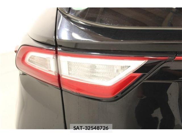Toyota HARRIER 2017-11 8457581-19