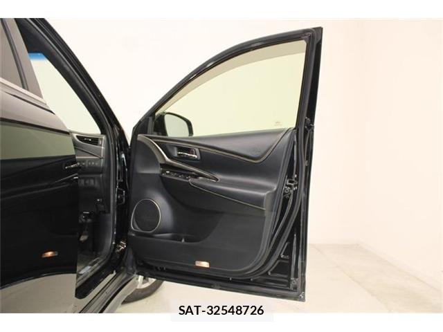 Toyota HARRIER 2017-11 8457581-29