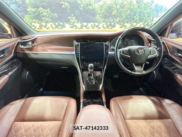 Toyota HARRIER 2017-10 8457580-1