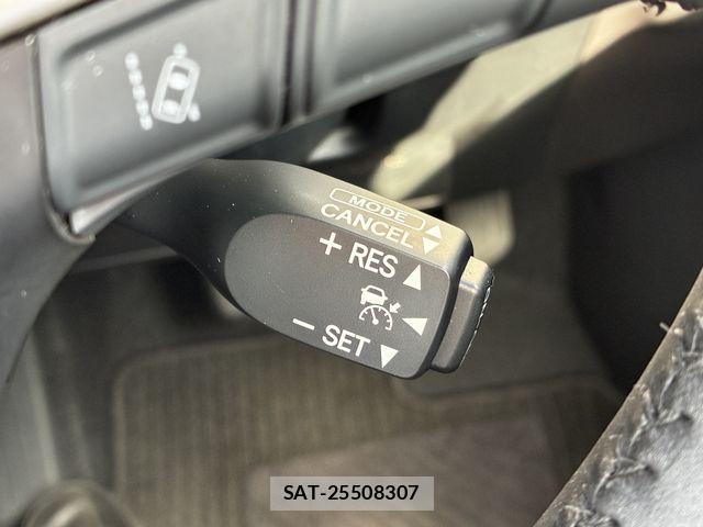 Toyota HARRIER 2016-10 8525068-17