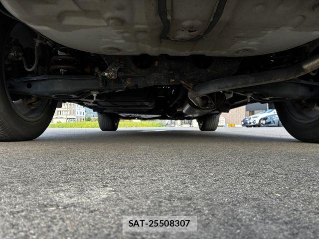 Toyota HARRIER 2016-10 8525068-27