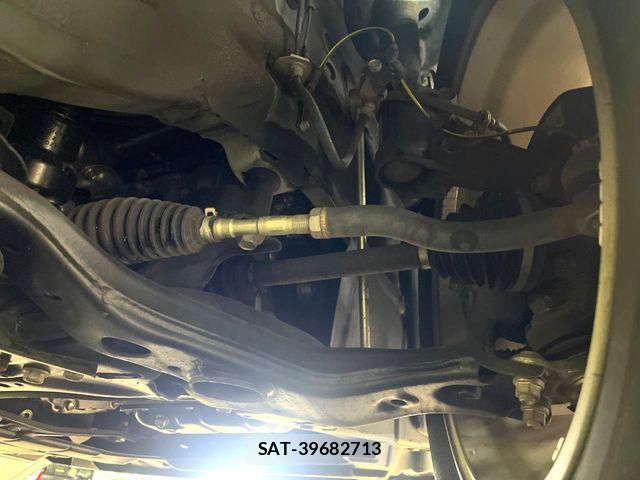 Toyota HARRIER 2017-01 8525065-19