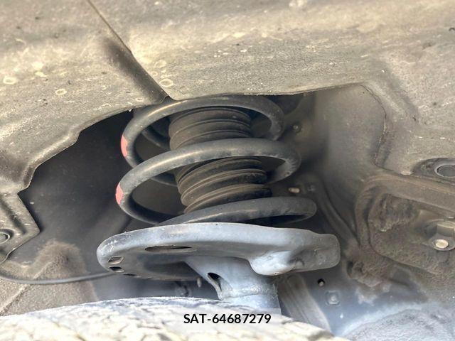 Toyota HARRIER 2018-05 8525053-19