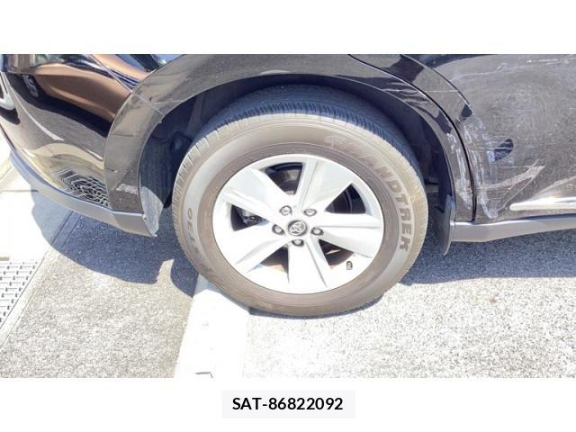 Toyota HARRIER 2018-11 8562060-8