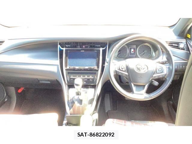 Toyota HARRIER 2018-11 8562060-12