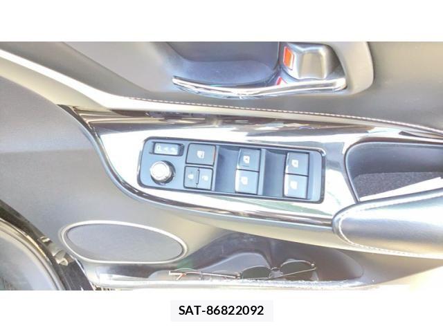 Toyota HARRIER 2018-11 8562060-20