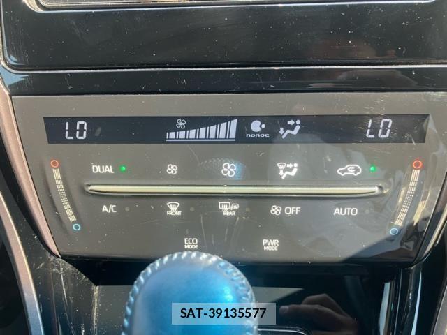 Toyota HARRIER 2019-12 8562054-25