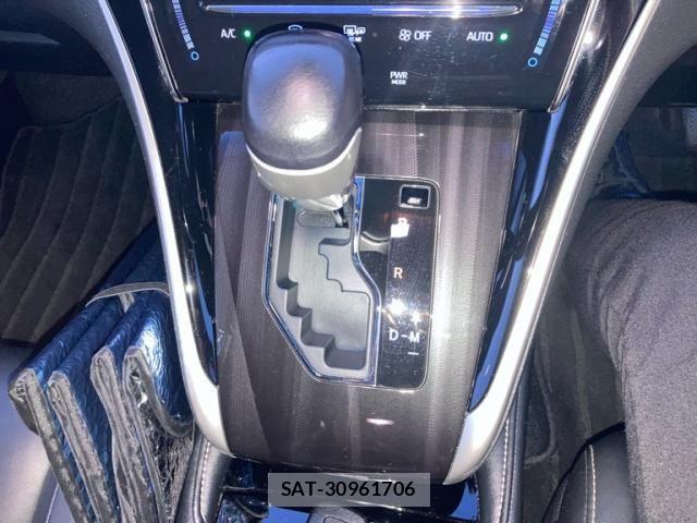 Toyota HARRIER 2019-05 8562056-19