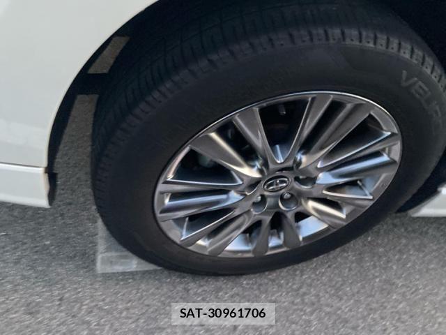 Toyota HARRIER 2019-05 8562056-7
