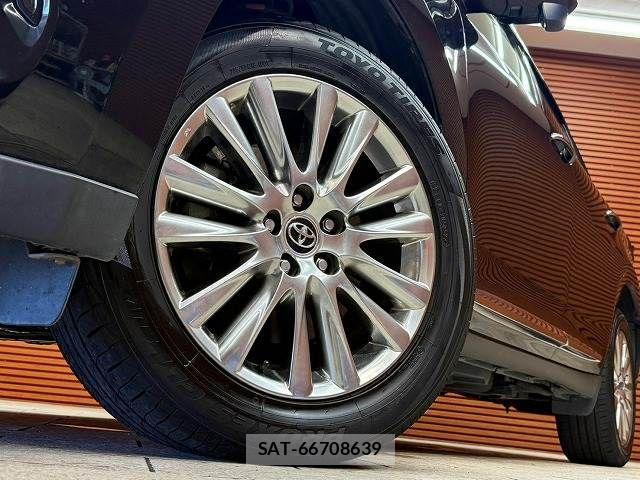 Toyota HARRIER 2018-05 8626952-17