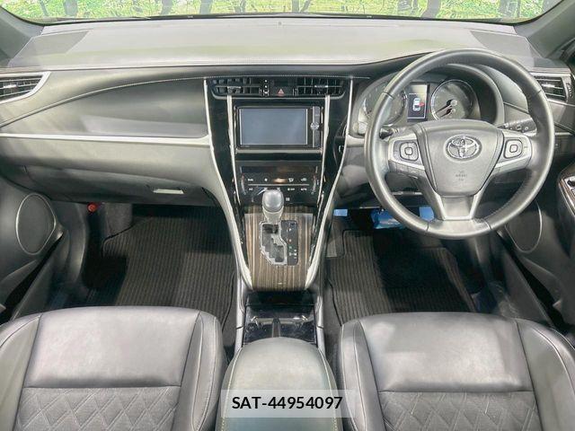 Toyota HARRIER 2014-02 8626962-1